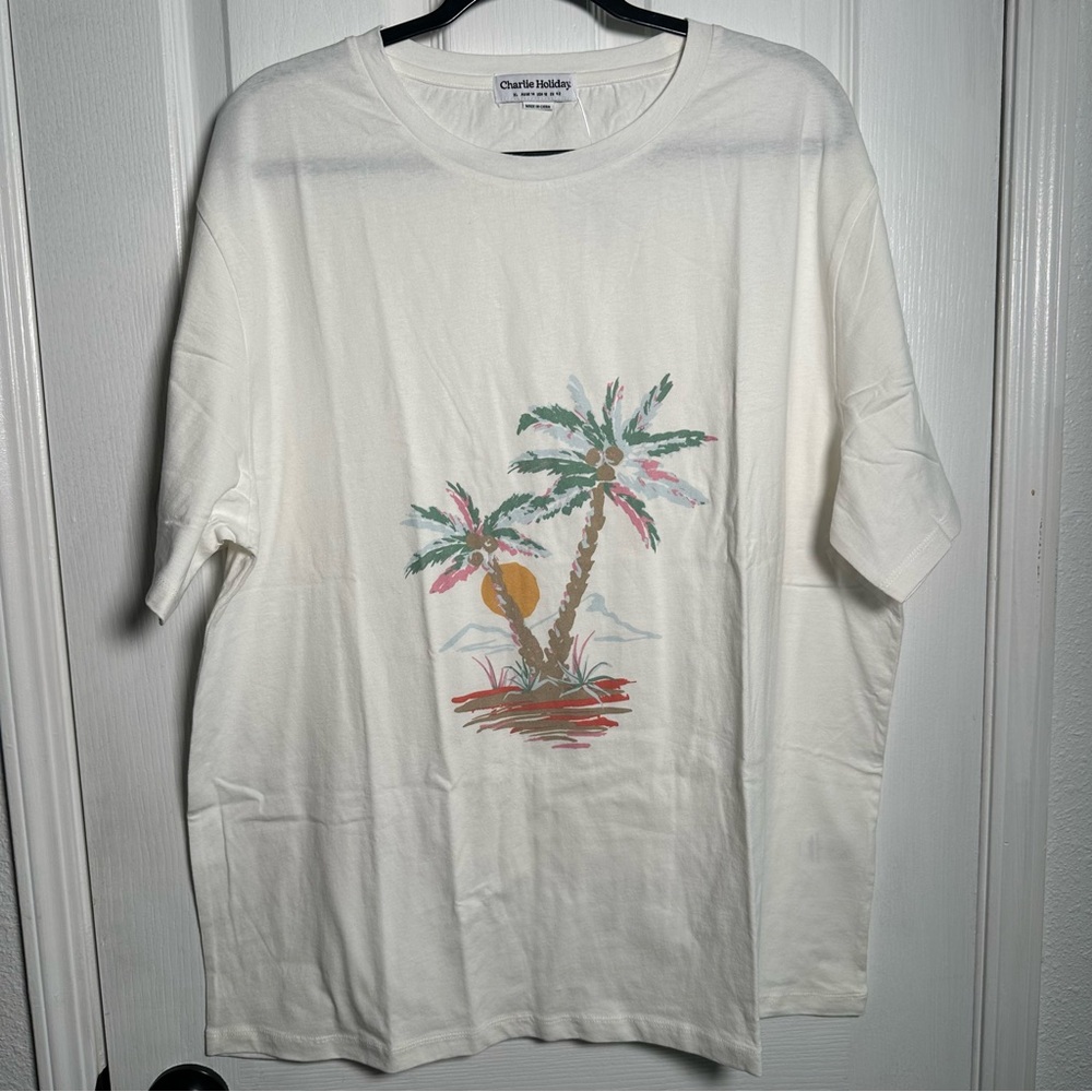 Charlie Holiday Tropical Tee Shirt NWT‎ Size XL